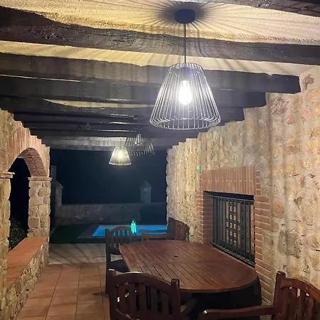 Cal Bisbe, Your Rural Casa rural Capmany