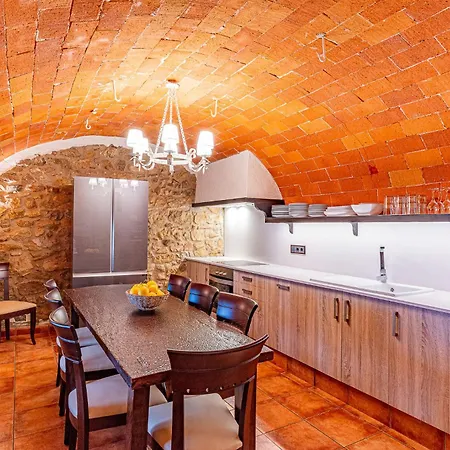 Landhaus Cal Bisbe, Your Rural